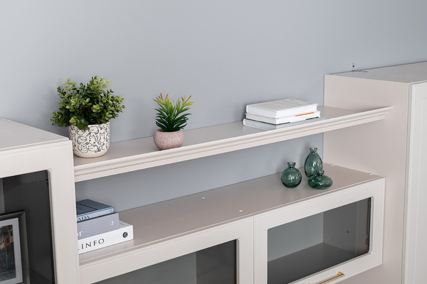 Гостиная Ричфорд композиция 1 с карнизами, кашемир 5981 BS, моно керамика D166-2 ПВХ, белый PE шагрень (собирается на любую сторону)